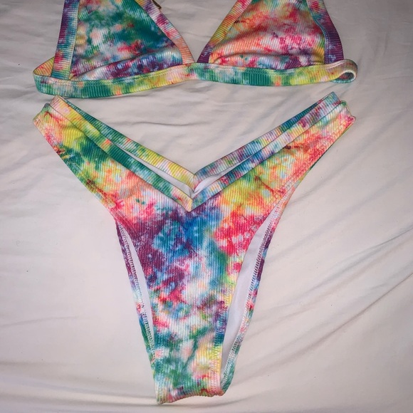 Tye Dye Bikini - Picture 4 of 4